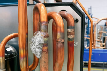 LEAK TEST - soapy water bubbles LEAK TEST - soapy water bubbles