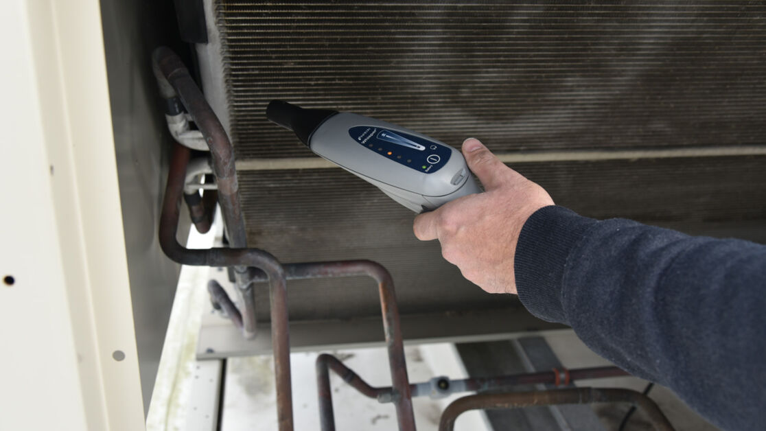 WHISPER_ROOF 1 WHISPER_ROOF 1