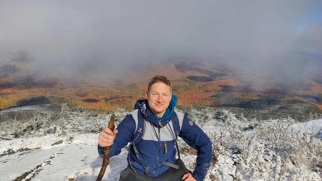 Hiking one of the 46er in the Adirondacks with Indian Summer in the valley. Biggest hiking area of the USA, a three-hour scenic drive away from Syracuse. Jochen Wagner_Hiking one of the 46er in the Adirondacks
