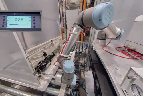Robotic leak detection Robotic leak detection